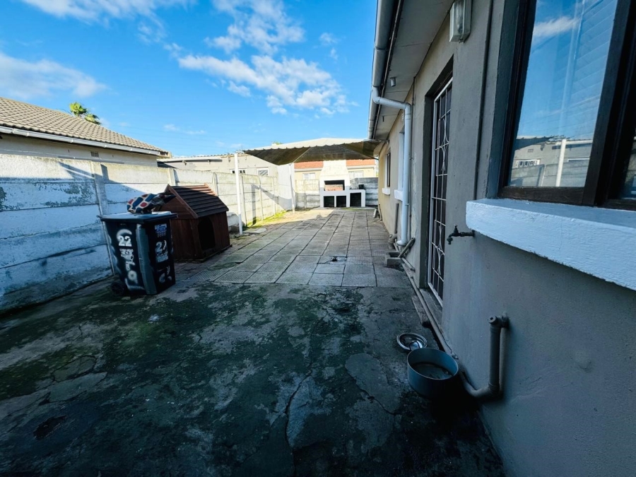 3 Bedroom Property for Sale in Highbury Western Cape